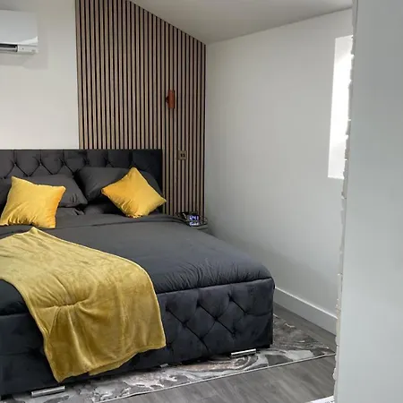Appartement Private Luxury By The Sea, With A Personal Gym, Hot Tub, And Free Parking! à Poole Extérieur photo